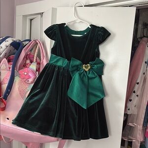 Elegant Green Velvet Kids Costume Dress
